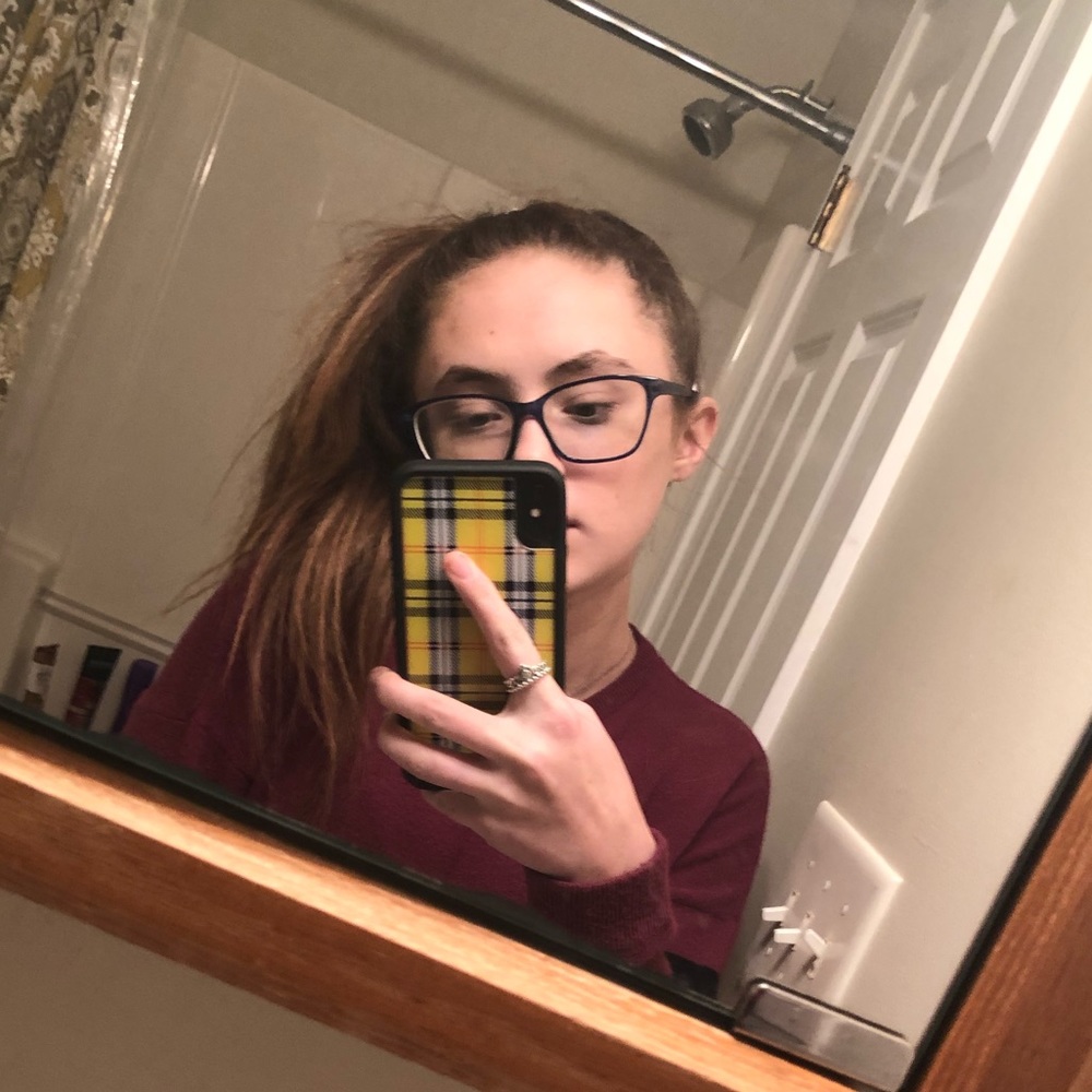 Meet your Posher, Aly